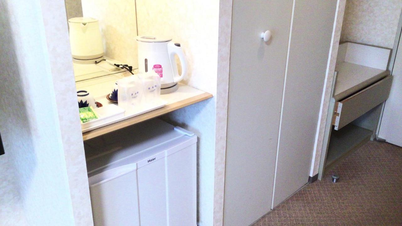 Toyama Chitetsu Hotel Экстерьер фото