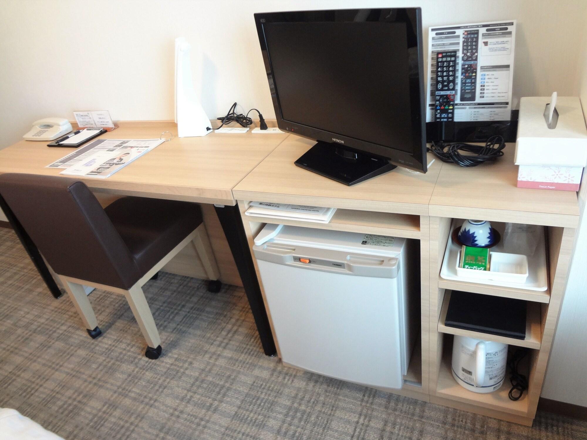 Toyama Chitetsu Hotel Экстерьер фото