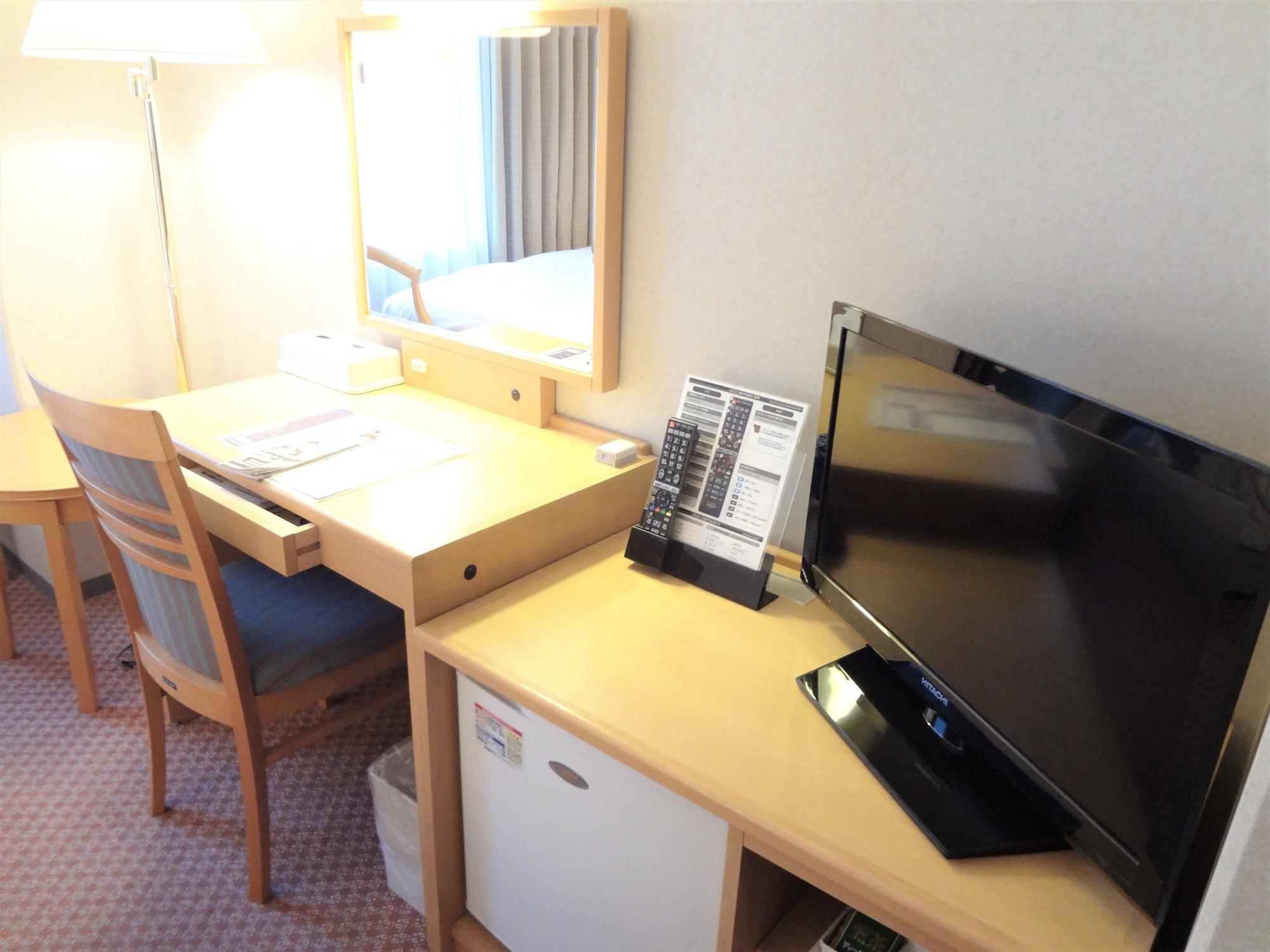Toyama Chitetsu Hotel Экстерьер фото